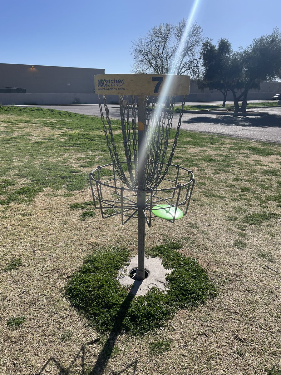 SpiiciiBoiiDG's tweet photo. #16 Los Olivos Hole 7 short, played the wind for a floaty UFO skipper. Lazy Wraith hyzer-skip #TeamShanked #TeamOTB #Ace https://t.co/CIyPtyGNAi