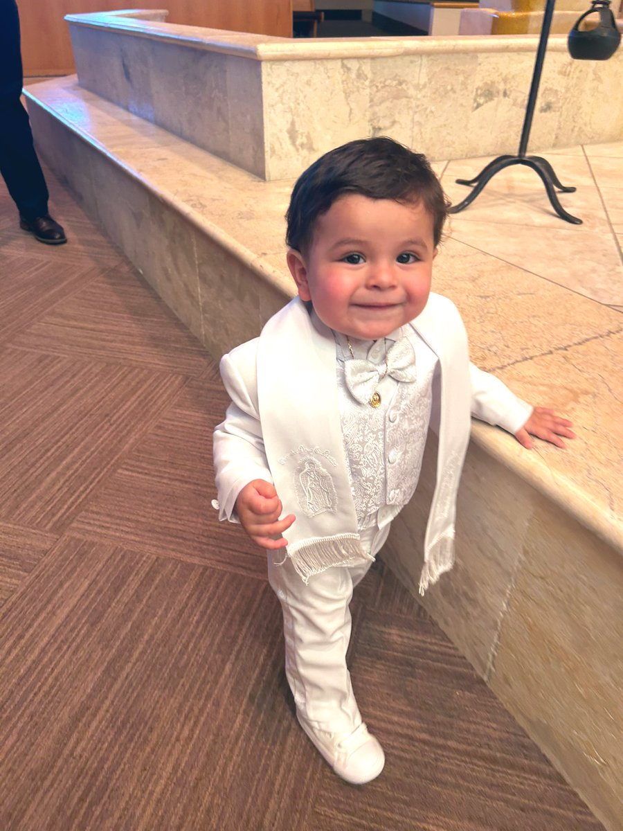 locedeno's tweet photo. May you grow to understand your place in his kingdom and his place in your heart. #baptism #bigday https://t.co/s46Bt1plXa