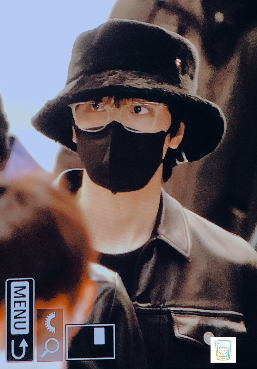 230226 입국
#해찬 #HAECHAN #NCT #NCT127

🐻