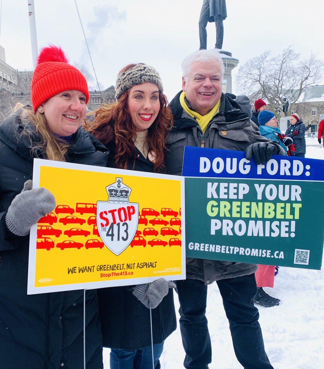 DrKateTO's tweet photo. I don’t often get to carry a lawn sign home on the subway but when I do you best believe it’s a lawn sign calling on Doug Ford to #StopHwy413!
What great energy 💪❄️🧡💚💖
#HandsOffTheGreenbelt #RallySwag
#PeoplePower #WelcomeBackDoug #onted #onpoli #ontlab #SolidaritySaturday https://t.co/MAqlHOb3MA