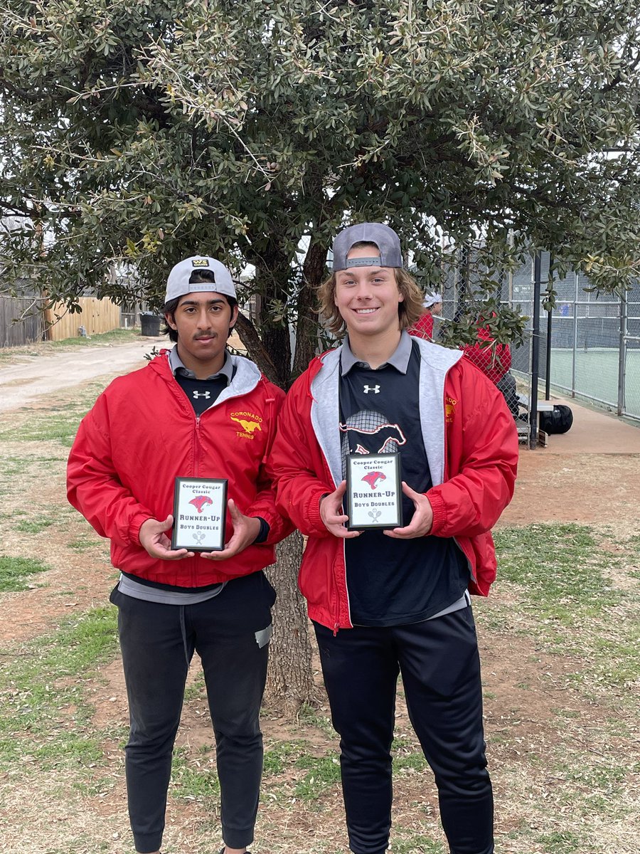 CHS_StangTennis's tweet photo. Great tournament in the Abilene Cooper Classic… and add another great performance from Daniel &amp; Thomas for 2nd🥈- proud of our kids!  Tired bunch of Mustangs!  @AthleticsLISD @CHSMustangsLBB @RandyRosetta @RandallTennis https://t.co/poNeTDuxpD