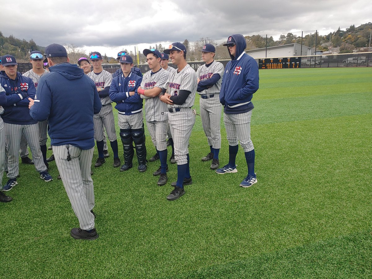 Dawgs win 3-1 at Marin! The Captain <a href="/nv3_ngv/">Noel Valdez</a> goes 8 STRONG for the dub..Dawgs are hot!! #BulldogPride