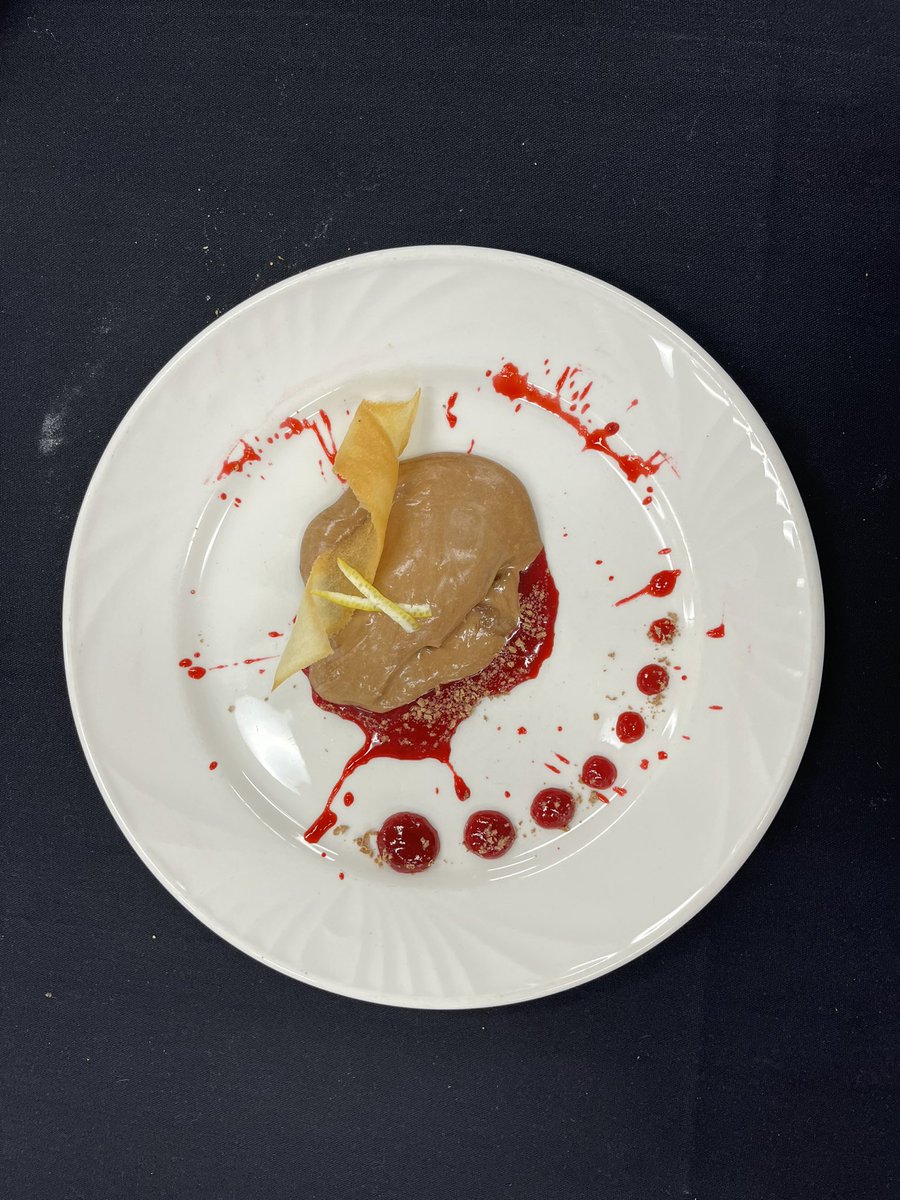 HSCCYeg's tweet photo. Brought to you by teams 13, 14, 15 &amp; 17…this is Caramelia chocolate mousse with raspberry fluid gel, tuile and chocolate garnish. Thanks for keeping up with us today for the High School Culinary Challenge. #hsccyeg #culinary #culinaryarts https://t.co/7HA21B1QGu