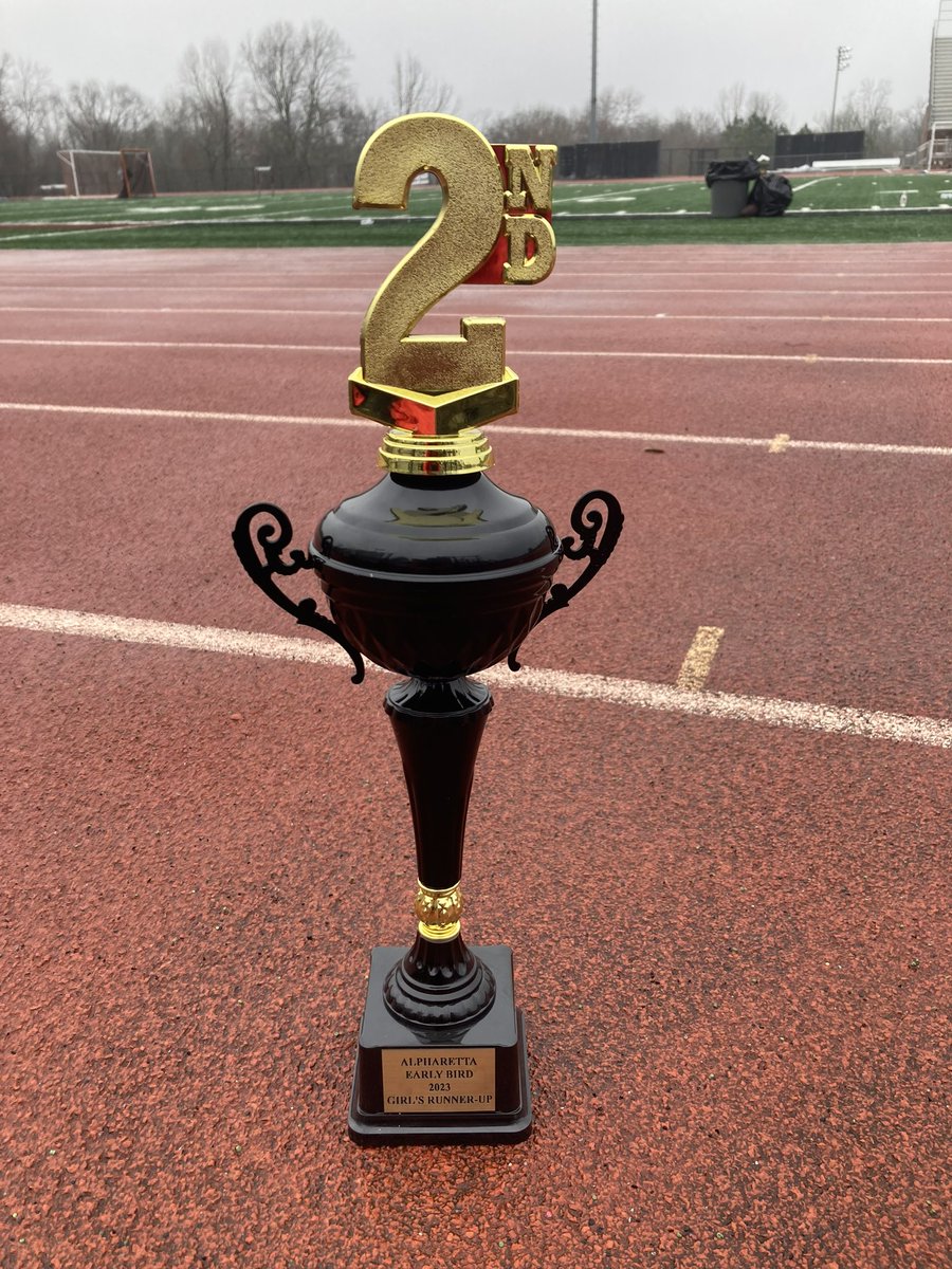 goredelephants's tweet photo. A lot of winning is going on up in here, @ghsrunning added to it today at the Alpharetta Early Bird Special.
Connor Proffitt finished first in the 800 and the girls team finished second out of nine #GoBigRed #StomptheTrack @GCSS_GHS @GCSSK12 https://t.co/bQfERLkm4N