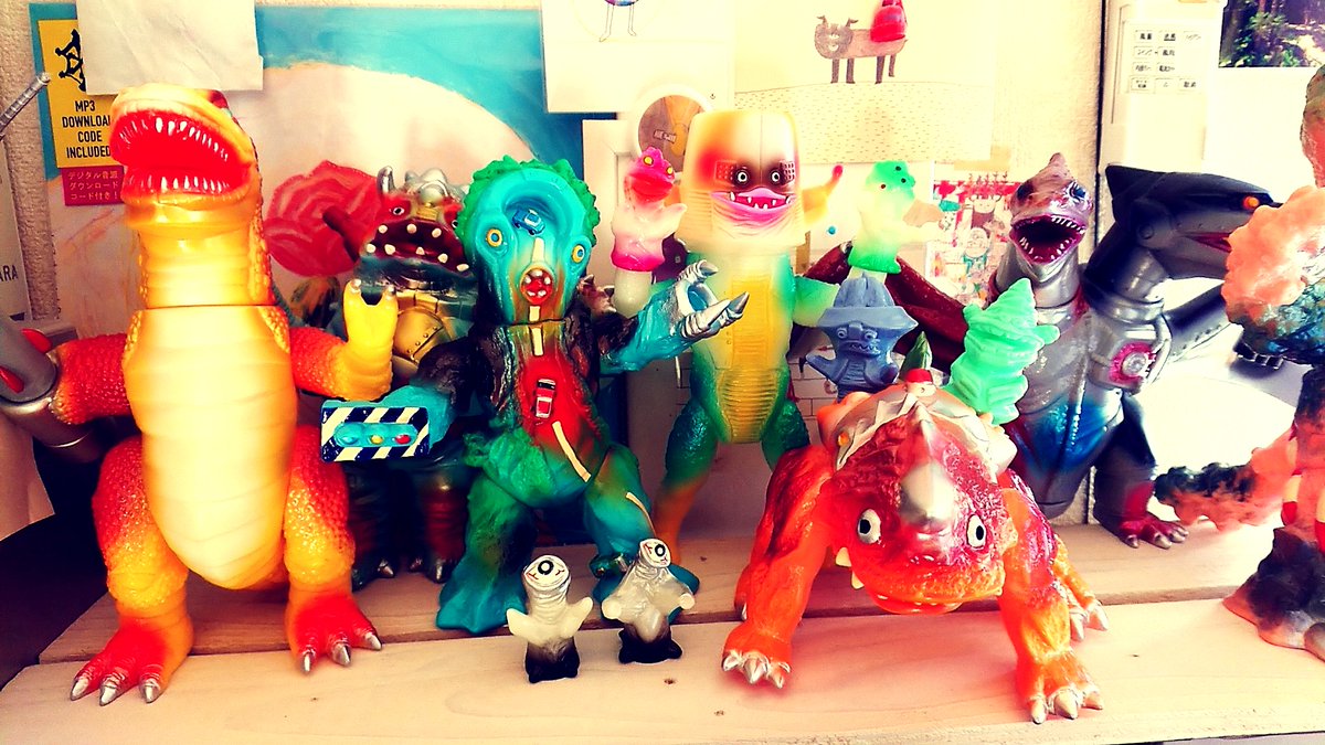 kojimakichi's tweet photo. 怪獣パトカーが届いた！
これでまたひとつ、好きなソフビが
家に仲間入り。

＃エレカブ
＃怪獣パトカー https://t.co/HHbujQcV54