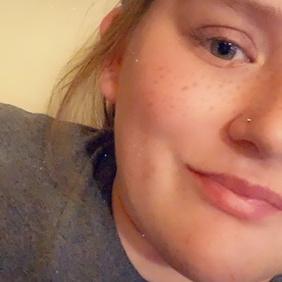 AshleyLoop22's tweet photo. #NewProfilePic https://t.co/NSH6RXLFfn