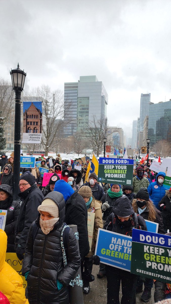 NadineM_Media's tweet photo. Wintry fun at #WelcomeBackDoug rally. @GTorontoHC chanted on the way. @NatalieMehra @landbackskyler & Layla, @FredHahnCUPE , @torontolabour Prez Andria & all inspired. The fightback begins! #ItsAboutEverything #HandsOffTheGreenBelt #HealthCare4All https://t.co/Cs0sev4euh