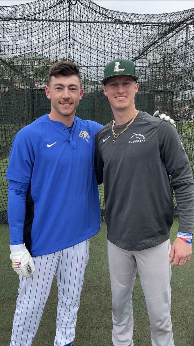 Couple of former <a href="/KingsmenHoops/">Kings Park Bball</a> 5’s in Myrtle Beach rootin’ on the boys in tonight’s Suffolk County Championships <a href="/Aj_petraitis25/">Aj petraitis</a>  <a href="/LeMoyneBaseball/">Le Moyne Baseball</a>   &amp; A Bianco <a href="/UNewHavenBASE/">New Haven Baseball</a>   #KPPride. #Repeat