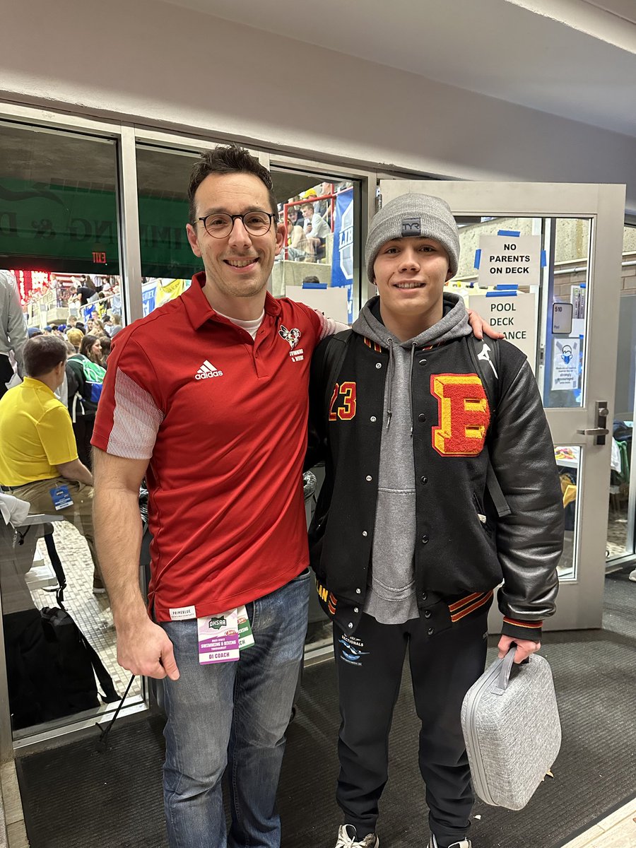 thomaschris79's tweet photo. Dylan Escano crushed it at the State Finals.  He finished 11th in the 100 fly (50.18), and he won the consolation final heat in the 100 breast (56.19) finishing in 9th place and posting the 6th fastest time in the meet.  Go Bees!!💪 ⁦@bbhathletics⁩ ⁦@bbhswimmingbees⁩ https://t.co/Nn4RVxjsD0