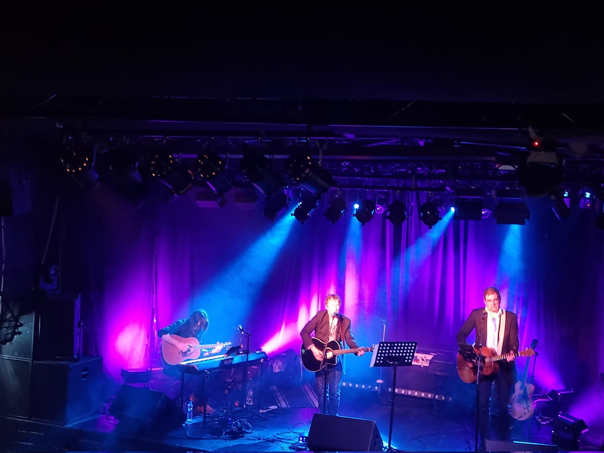 terri1p's tweet photo. 'Twas all happening in @mydolans tonight. Absolute magic🥰.  Craic, Stories, &amp; the most incredible music. Thank you @fobraonain Wintersun was sublime❤️, the microphone man @tomhappens &amp; the fiendishly gifted piano- &amp; guitarman @alanconnormusic
Glad you all came to #limerick  💕 https://t.co/4lOjXGXP5N