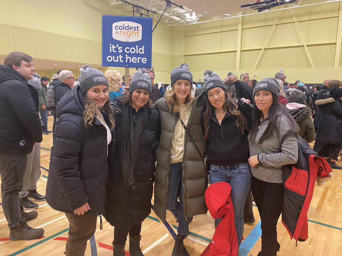 Tonight Team YRP led by @DeputyPDaSilva @654Almeida @CHammond953 joined the fight to end homelessness, taking part in the Coldest night of the Year in support of @BlueDoorSupport . This event fundraised over $150,000 to help in this import cause #CNOY2023 #community