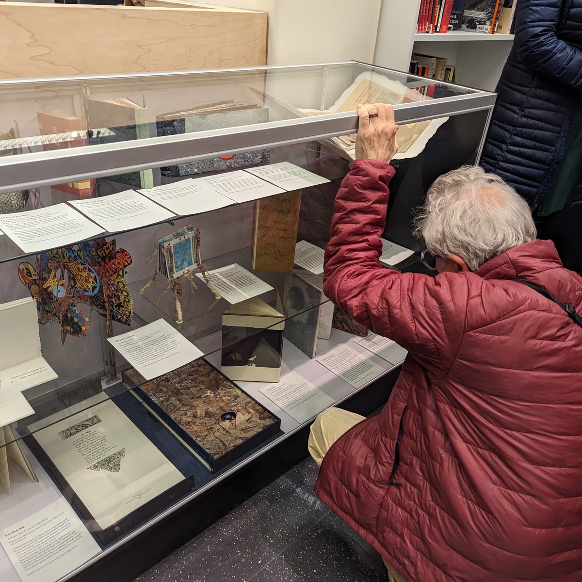 Ken Sanders Books tweet media