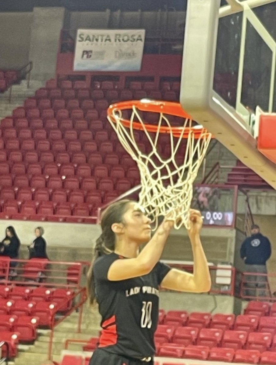 TLSBasketball's tweet photo. Shout Out to Texas LoneStars 17U 3SSB @carisacortez11 for guiding @lcpgirlsbball to a 5A Region 1 championship and for being named 5A Region 1 Tournament MVP. #3SSB #ADIDASGIRLSBASKETBALL #FLOORGENERAL #GRITTYCOMPETITOR https://t.co/M4PJ9we1Ly