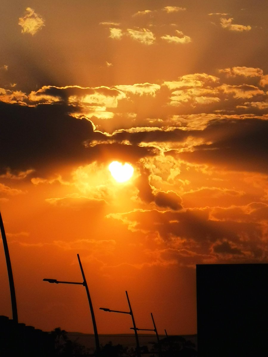 No pues.... El Sol nunca falla!!! Con los Compas de <a href="/solylitiomex/">Sol y Litio de México S.C.</a> en SLP!! Creando líderes climáticos... Creo..!