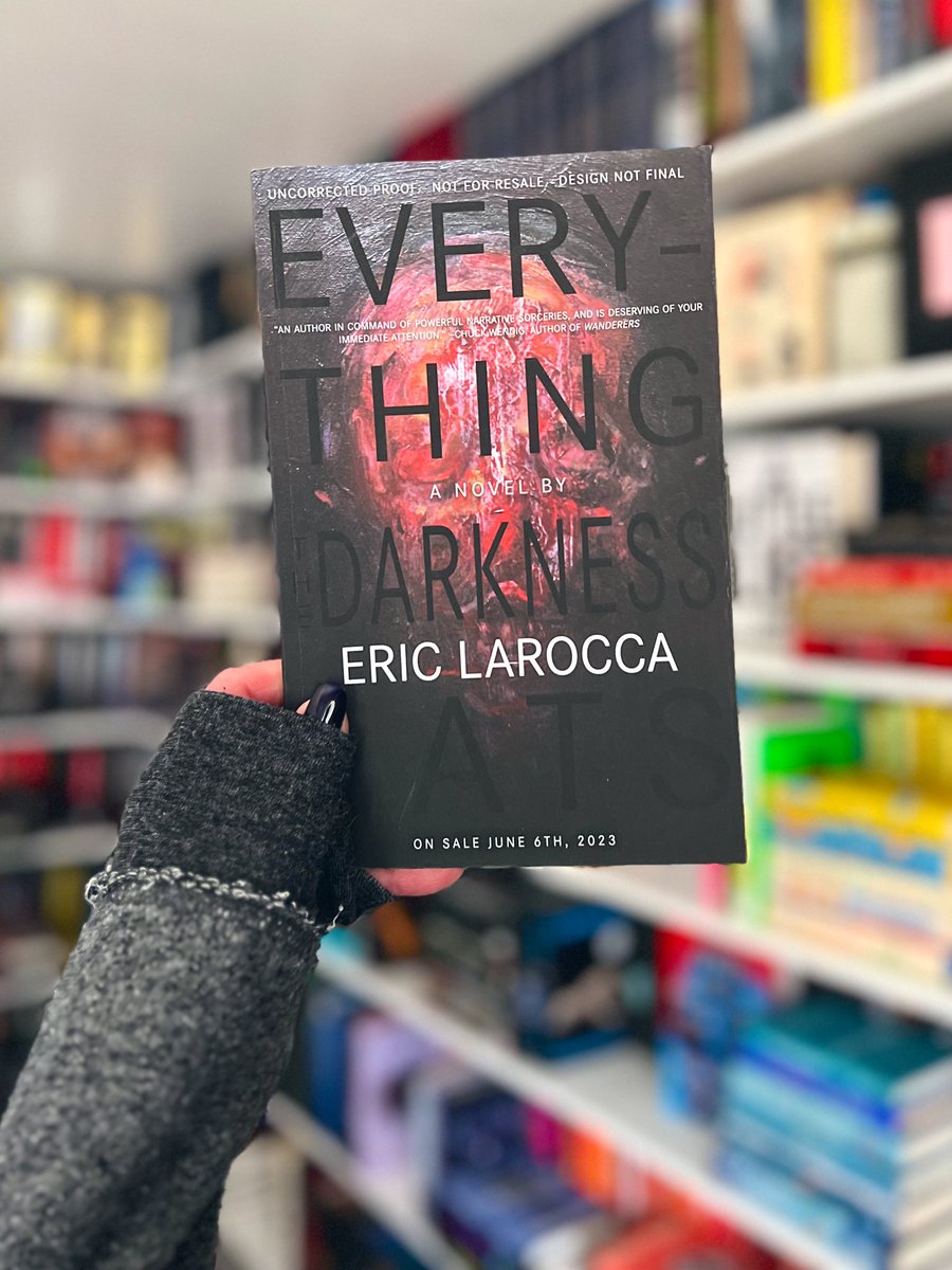 ARC GIVEAWAY ‼️ All you need to do is COMMENT and RETWEET. Also, make sure you are following me ‼️
EVERYTHING THAT DARKNESS EATS by @hystericteeth is OUTSTANDING. This fantastic HORROR book comes out from <a href="/CLASHBooks/">CLASH Books</a> in JUNE. You don’t want to miss out on this ❌⭕️