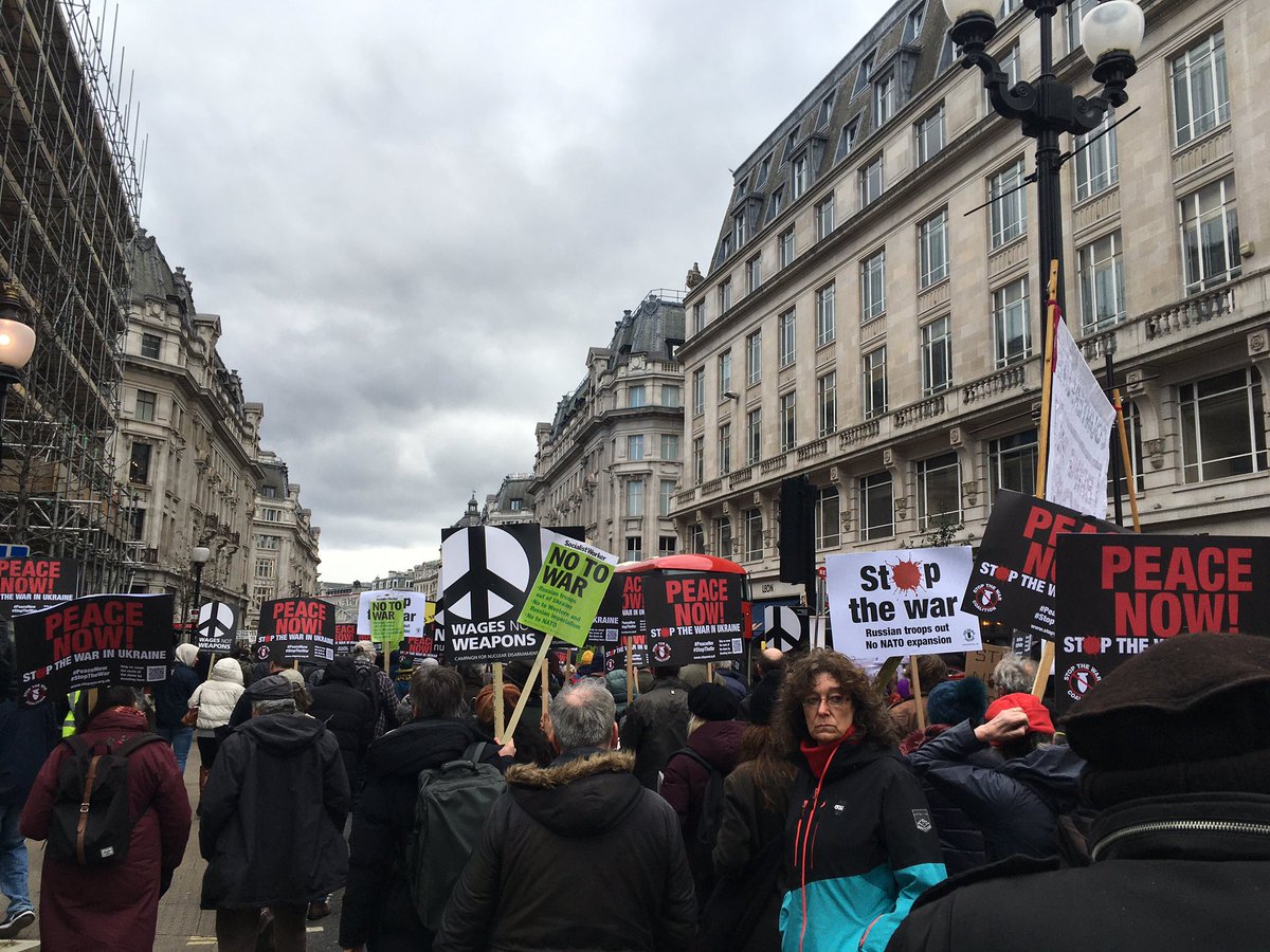 Jeninnit's tweet photo. On way to Trafalgar Square earlier today #StopTheWar #Europeforpeace @CNDuk @STWuk https://t.co/UHmyYahYM1
