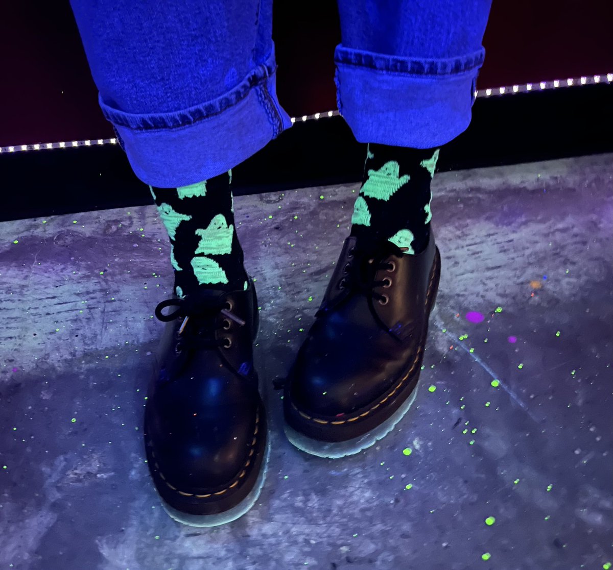 torirufrano's tweet photo. My socks went so hard in the black light room of the studio today https://t.co/dAXz3eQshg