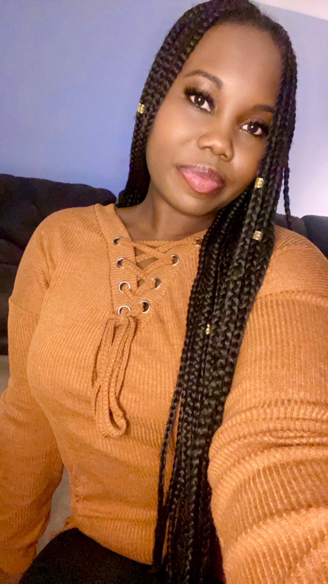 AdrianSoPretty's tweet photo. Minding my business is a love language 💕 https://t.co/tx3bMhu26I