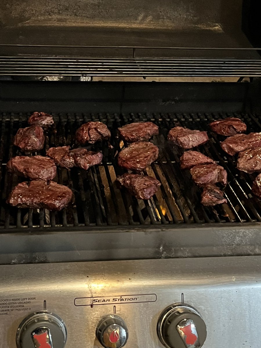 CoachKr29's tweet photo. @VoiceofBP the game is on, the steaks are done!! Great night for hockey. #PiratePride https://t.co/k6P4EqAygW
