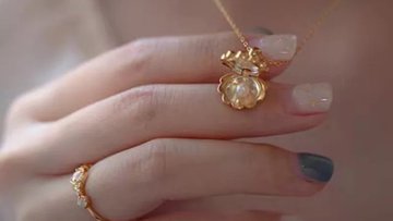 Anna_crosss's tweet photo. Shell and pearl necklace 🐚 https://t.co/bm4PGOF9OB