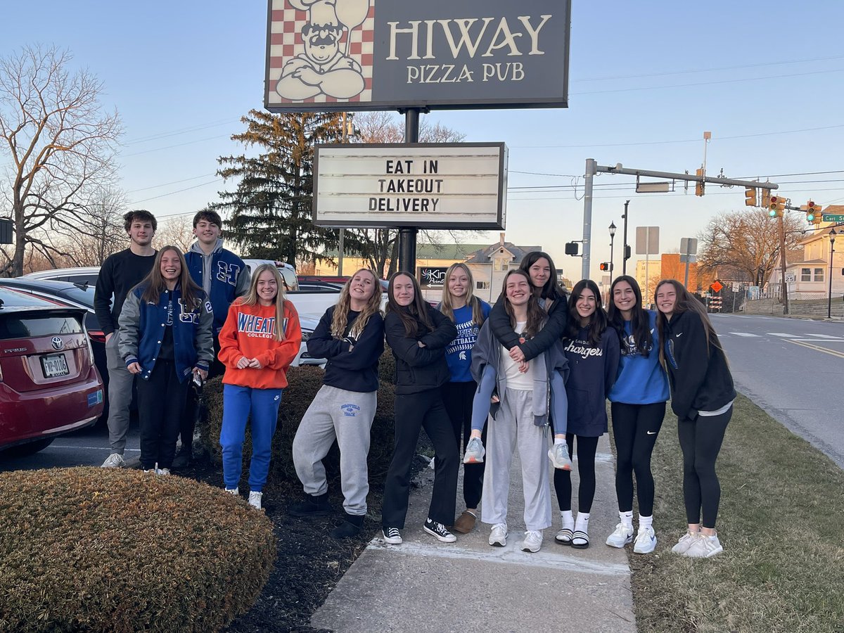 hasd_athletics's tweet photo. Good luck to the Hempfield Area Indoor Track &amp; Field team as they compete in the PTFCA Indoor State Championship tomorrow at Penn State University! https://t.co/7lEMzgrWy0