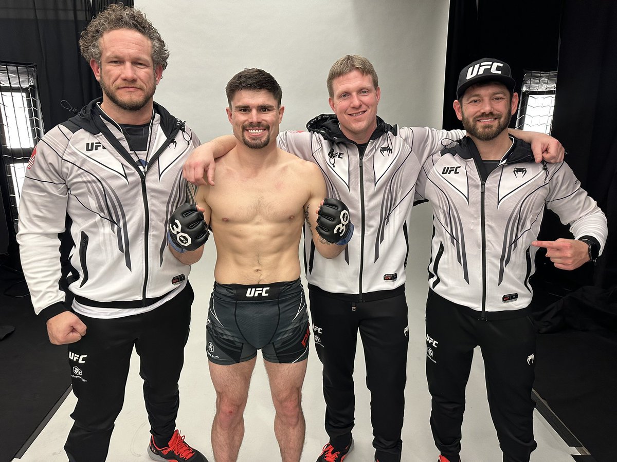 MattHarrisMMA's tweet photo. @TrevorPeek_mma got the job done. Awesome experience. Thanks to @ufc Let’s go! https://t.co/H3IX4vKN3K