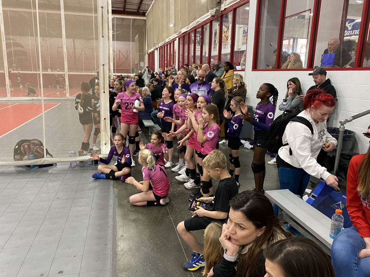 jschwaller's tweet image. @ohiopremiervc OPVC 10-2 and OPVC 10-3 cheering OPVC 10-1 to victory. #OneClub #OPVC