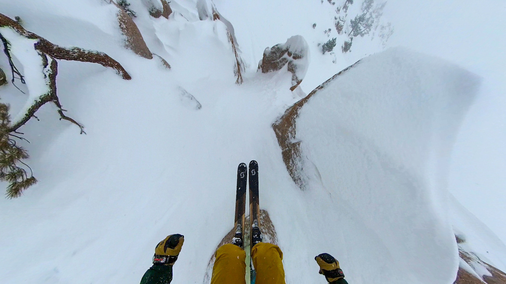 SnowBrains's tweet photo. Palisades Tahoe, CA Report:  Some of the Deepest, Driest Snow We’ve Ever Skied in California
https://t.co/Es07rvmA2x https://t.co/OLmiJU669E