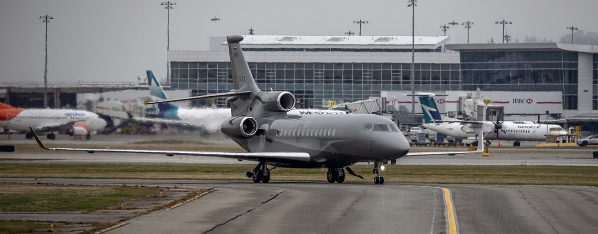 Kent_YVR's tweet photo. I’m typically biased for Gulfstream #BizJets, but this #AndersonAir @DassaultFalcon 7X - WOW 😎👌 #yvrspotters #avgeek #Vancouver #Falcon7X #CGRTA #luxury #travel #executive #BizJet https://t.co/GOdLHVtgWR