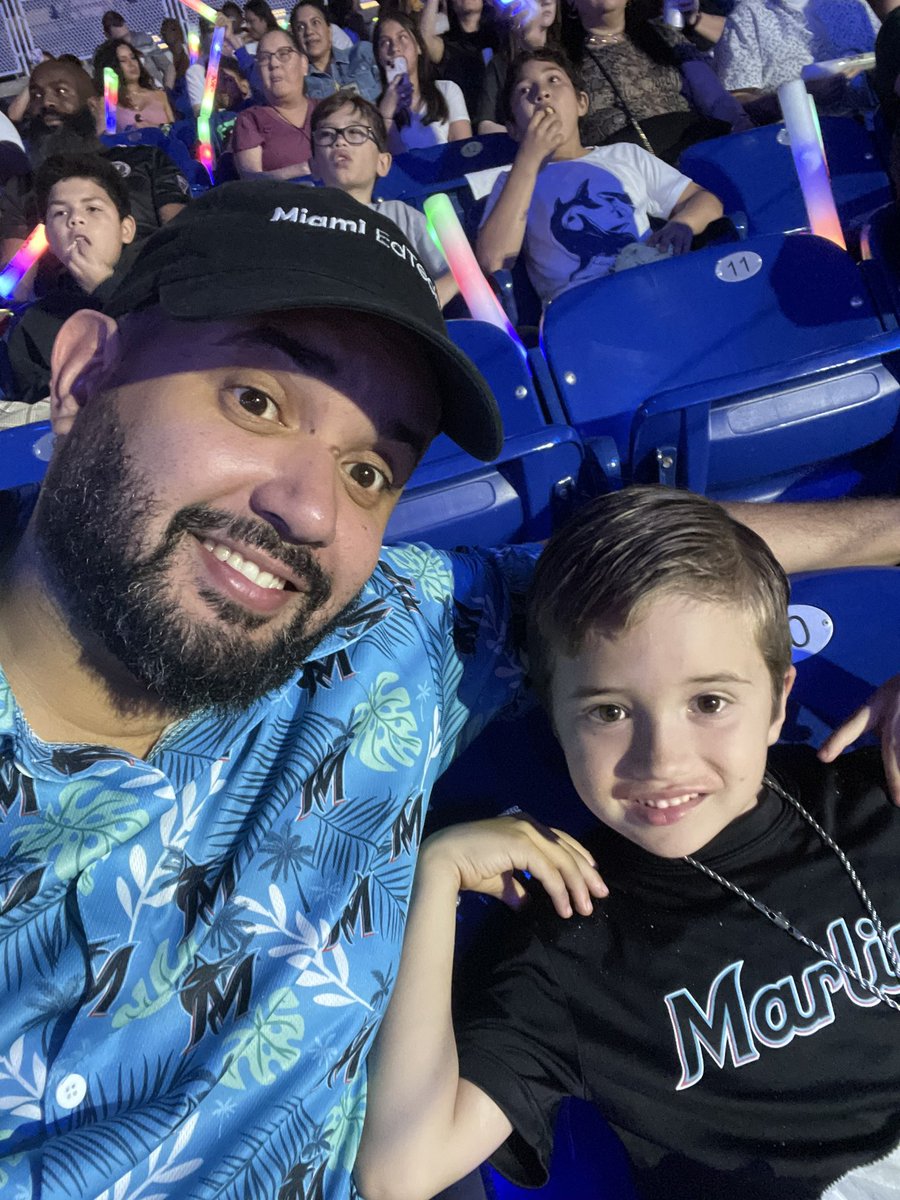 JCVazquez6's tweet photo. Great turnout here @loanDepotpark for the @DroneRaceLeague championship! M-DCPS STEM leaders all over the place! https://t.co/mzhTFXoqdd
