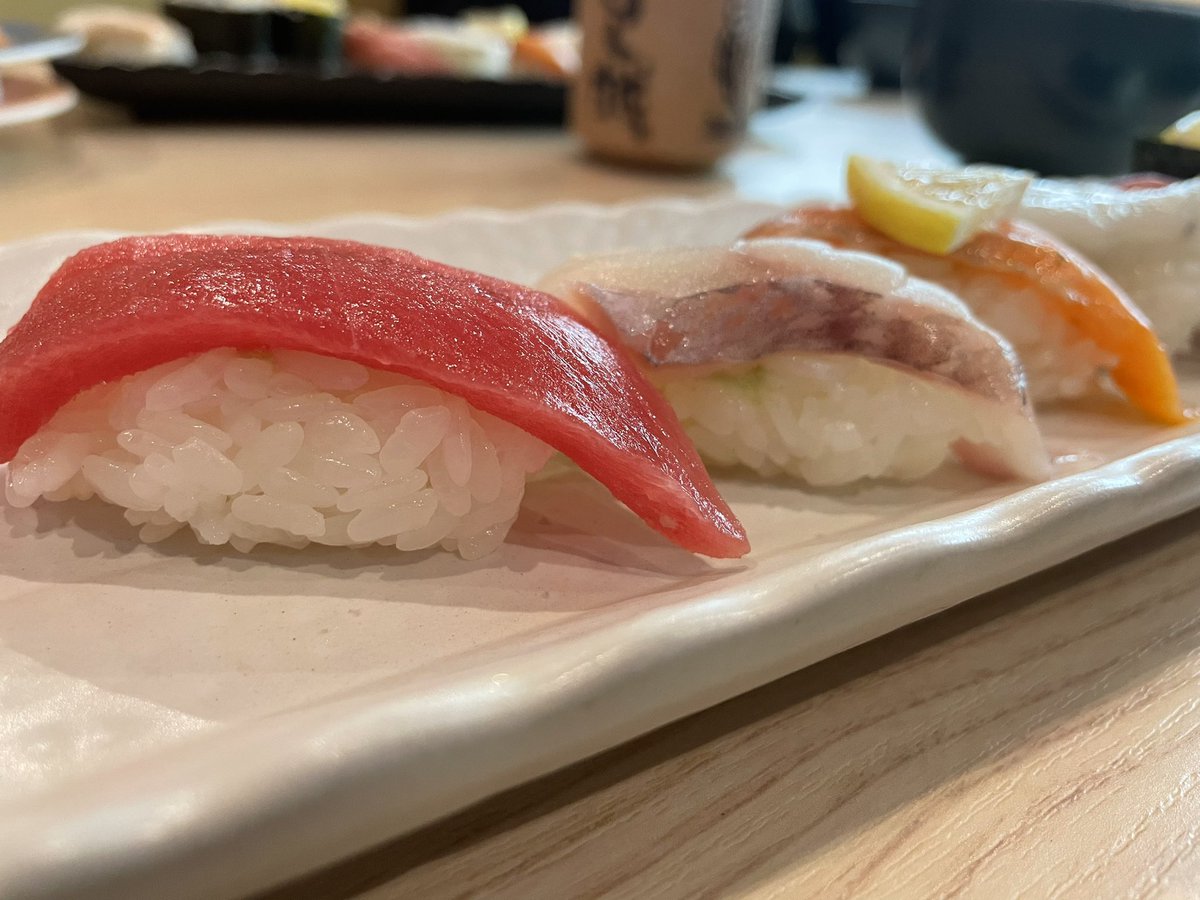 04tomls's tweet photo. シースーを食ってきた。
美味し！ https://t.co/CZReBdCKNf