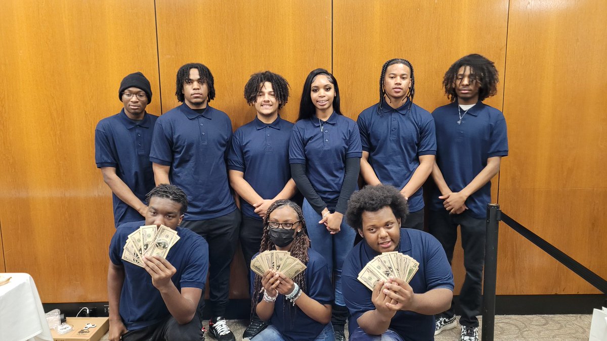 Charissa E. Harrison tweet media