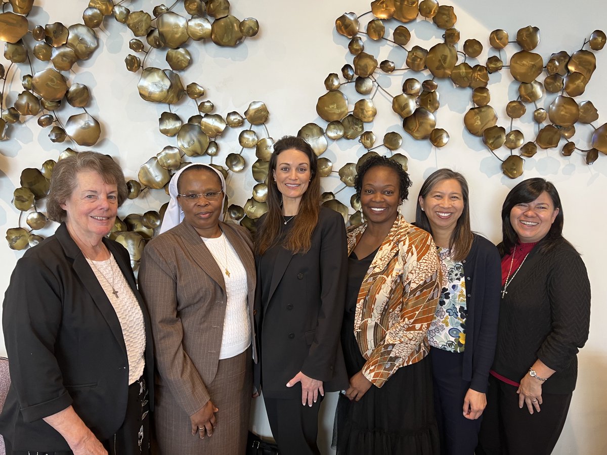 hiltonfound's tweet photo. Yesterday, Hilton family member and former board intern Nicole Gallagher spoke on #NextGenerationPhilanthropy @FADICAnetwork's annual conference. FADICA brought together peer funders and our Catholic Sisters initiative team to connect, learn and share best practices. https://t.co/fOac7rP37a