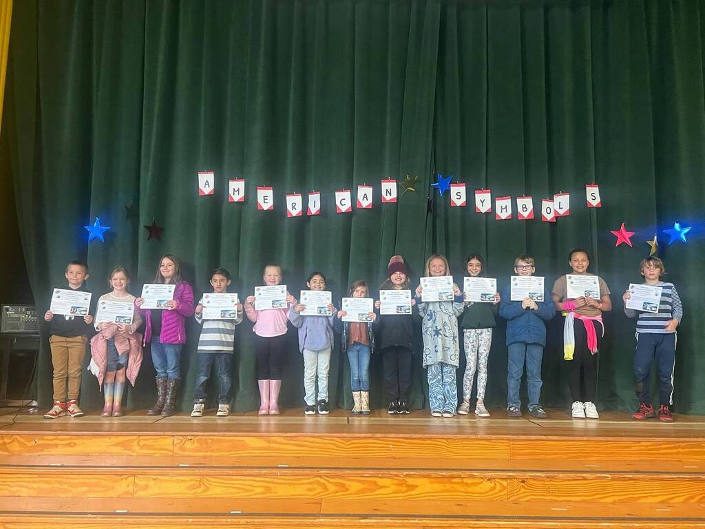 Congratulations to our Students of the Month for February! We are so proud of you! #MightyOakSTRONG #hookeroakrocks instagr.am/p/CpGzKUSpY9K/