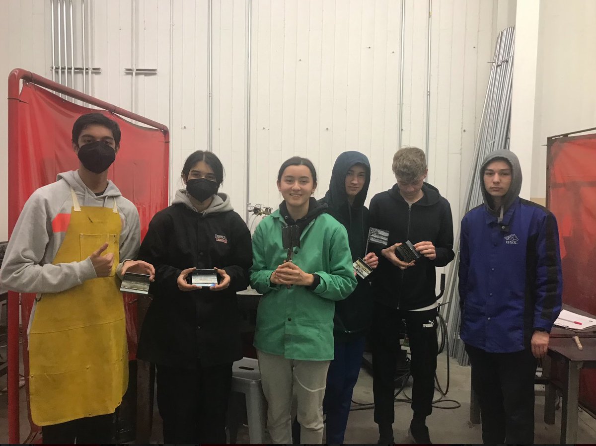 pasolarvehicle's tweet photo. Welding training! Can’t wait to use these skills to build our car!
#pasv #solarcarchallenge #grindset #team #teamwork https://t.co/lSbwZ7HFzC
