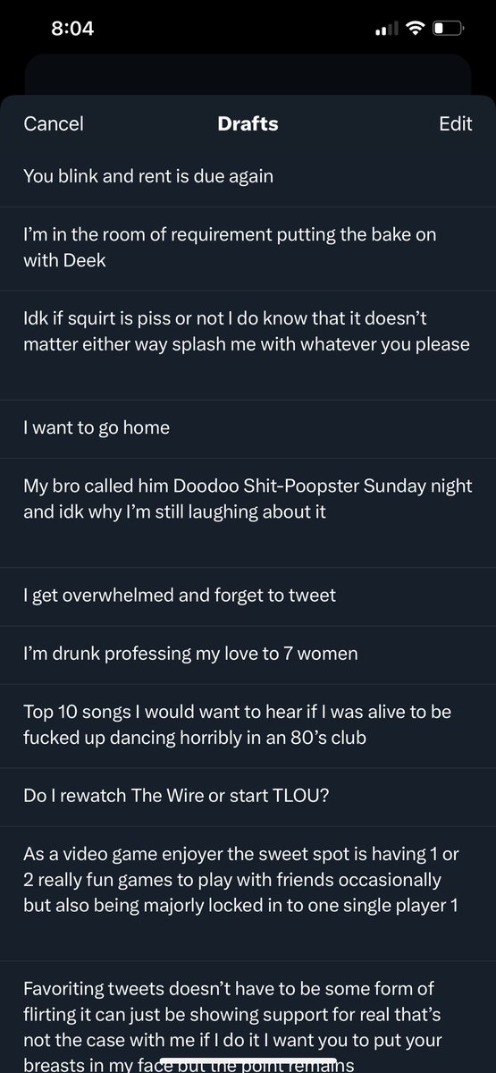 LO__Ogan's tweet photo. Checking in on the drafts https://t.co/JEnEB6yakA