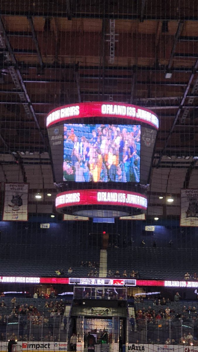 MrHiattMusic's tweet photo. Sounding great at the Wolves Game ! #osd135 @JerlingJayhawks https://t.co/AFcYs6SP6g