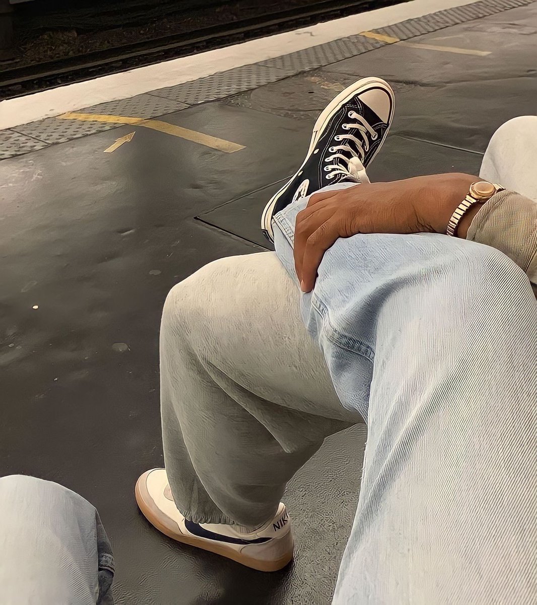 i love affection even if we just chilling.. im tryna be like this always.