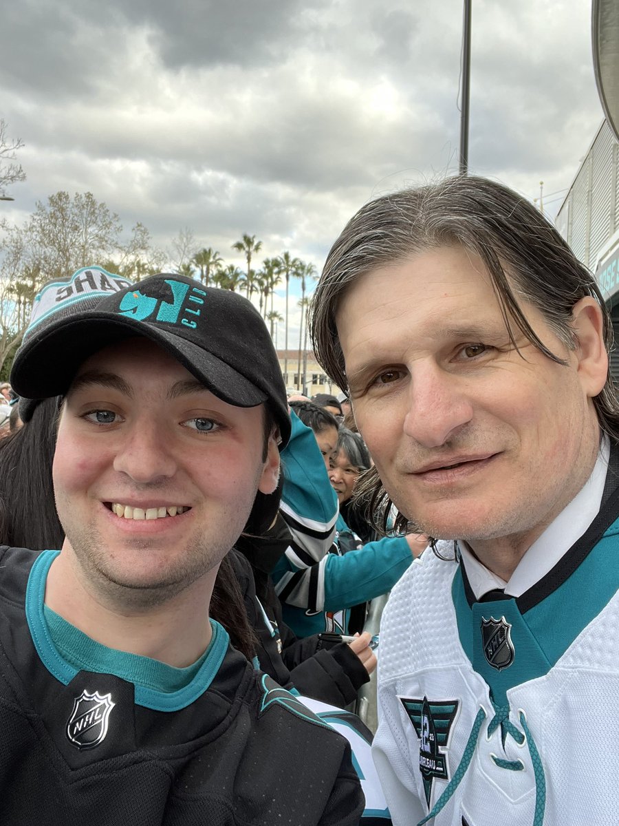 RyderDeMaria's tweet image. Last round of pics with Sharks legends and Drew Remenda before Patrick Marleau’s Jersey retirement ceremony.