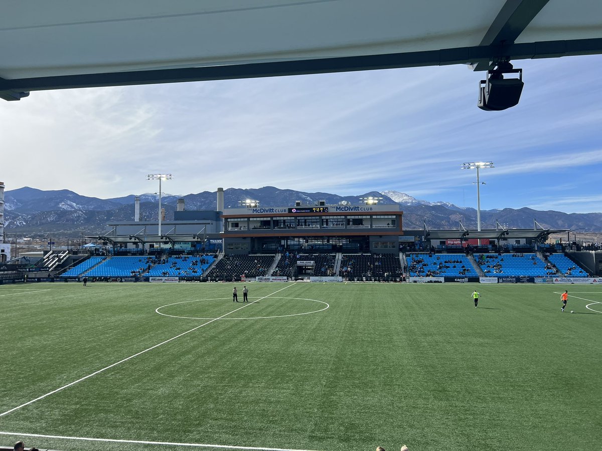SaradaC76's tweet image. Season ticket member, exhibition game today with meet &amp;amp; greet with the players at @SwitchbacksFC ! ⚽️🏟️🥅
Anthony Perez! #CumulusMedia