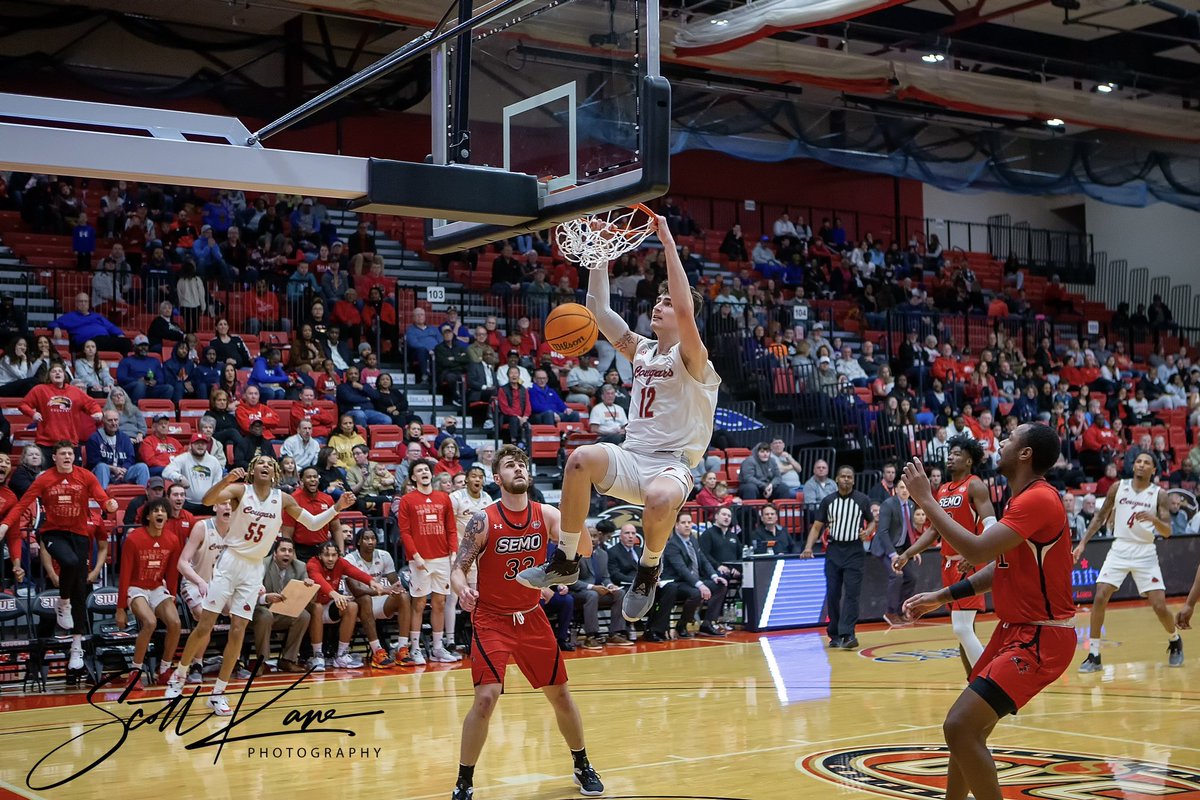scottkanephoto's tweet photo. . #SIUE Men’s #Basketball was all show as they soundly defeated #semo Saturday afternoon. https://t.co/oZjGxeIjYK