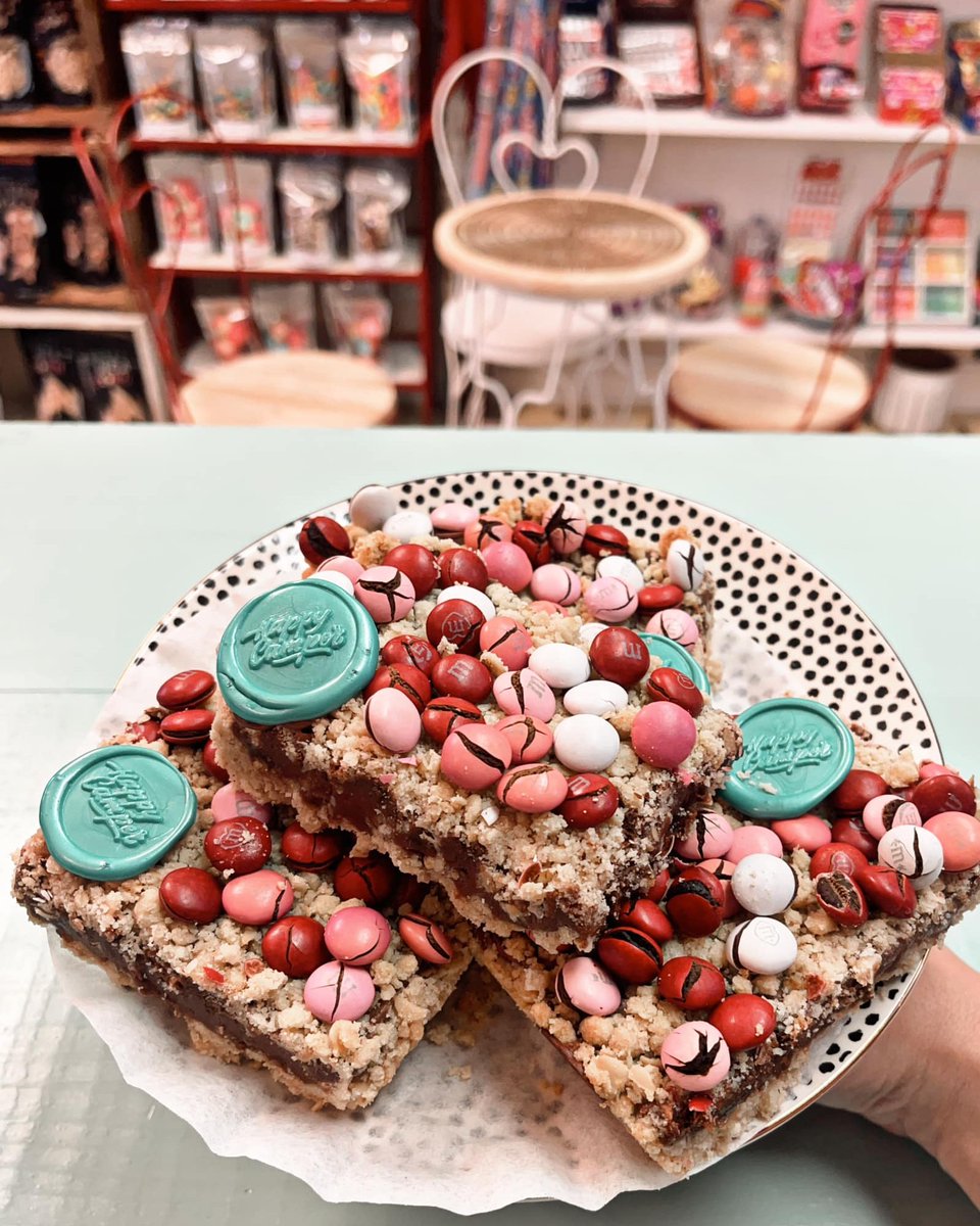 When you can't resist your sweet tooth any longer, pay Happy Camper Sips and Eats a visit!
👉lakehomes.site/3qk5VTe

📸 Happy Camper Sips and Eats

#sweet #sweettooth #cokkies #cake #dessert #cupcakes #food #foodies #foody #foodpics #foodlovers #lake #restaurant #localrestaurant