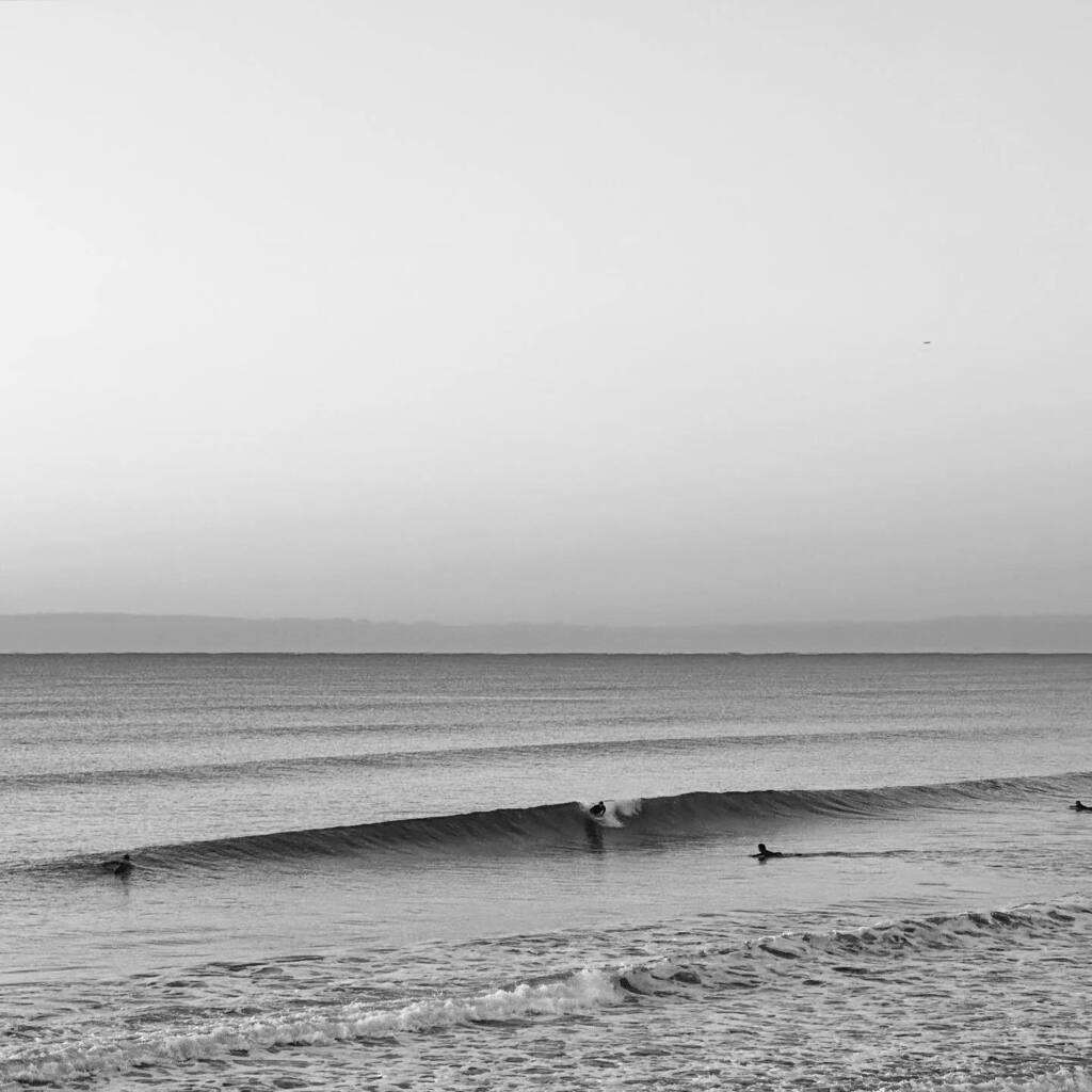 thats_ooo's tweet photo. This is the E(art)h

#goodmorning
#thisissurf #thisis #surf #surfing #lifestyle #sky #sea #earth #countyside #skyhigh #savetheearth #savetheocean #mothernature  #nowar https://t.co/7ta4C1tEEz https://t.co/l9t4juTzDg