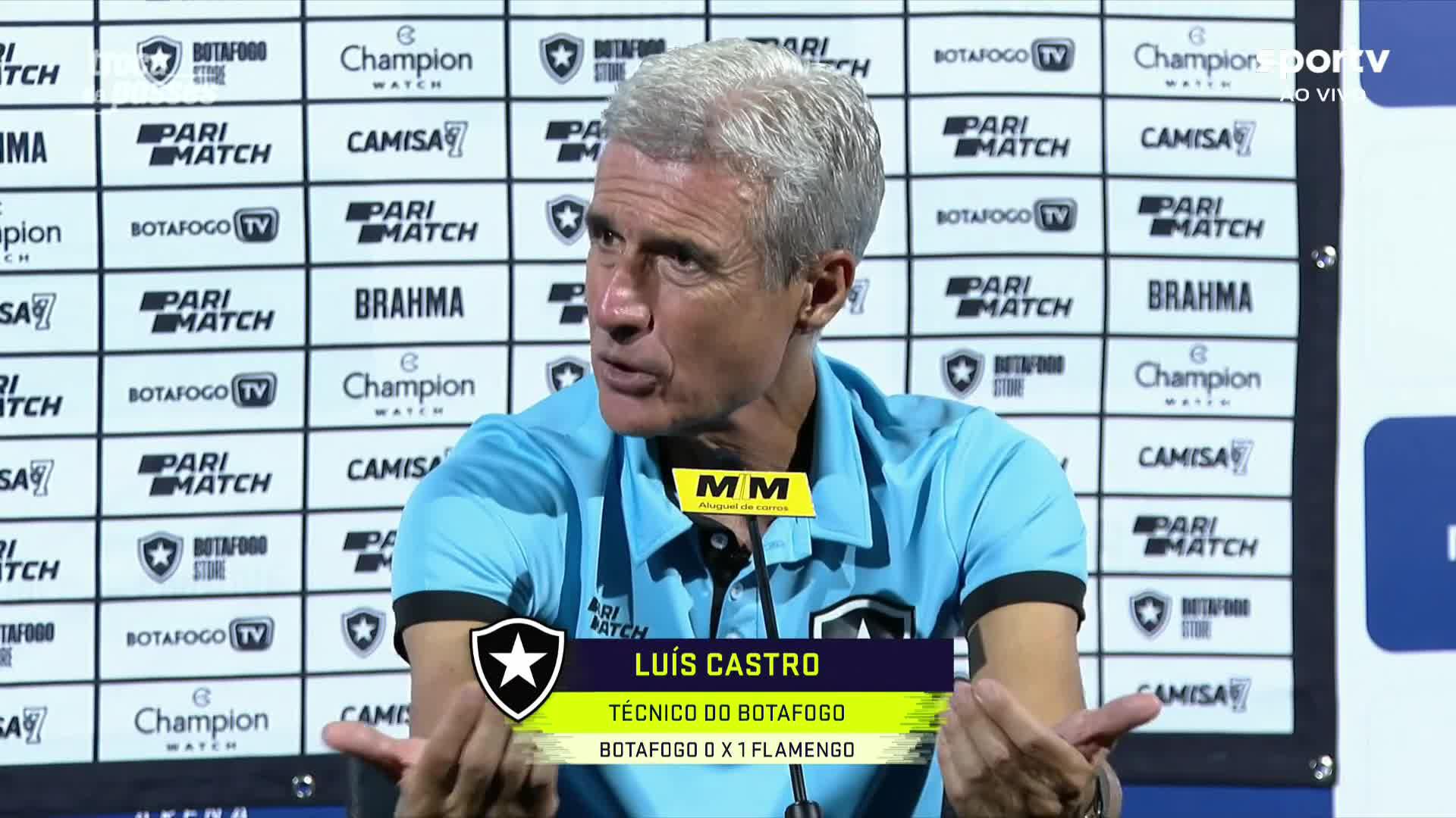 Técnico do Botafogo, Luís Castro fica indignado com polícia em campo: 'CBF  não devia permitir. Como treinador é empurrado? Eu ia roubar o árbitro?' -  FogãoNET