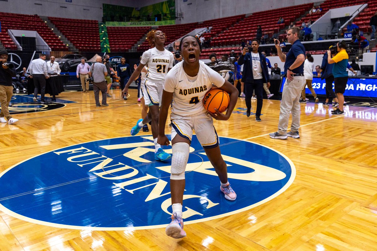 Three years ago, St. Thomas Aquinas never had a girls' basketball state title. Now the Raiders have won three in a row.

They're living up to "the standard." miamiherald.com/sports/high-sc…
