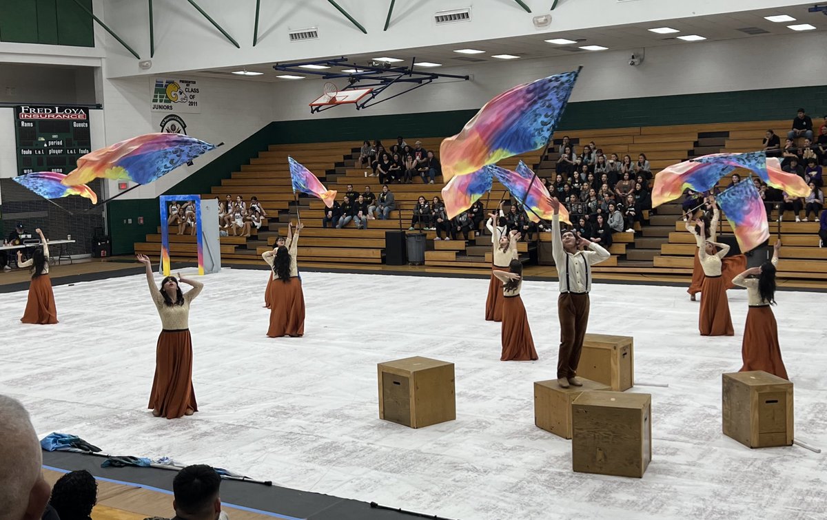 raynaynae's tweet photo. A very entertaining and graceful performance by our Ranger Winter Guard 💯 Awesome job Rangers‼️ 🧡💙 #riverside4ever https://t.co/f5QpKgdfLi