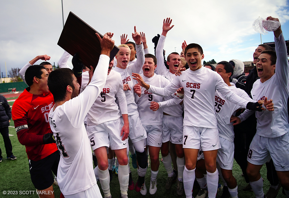 VarleyPhoto's tweet photo. San Clemente boys soccer beats Long Beach Poly 2-0 to win the @CIFSS Div 2 championships. @BeachVarsity @OCRegSports @SCHSTritons @boysSCHSsoccer https://t.co/O1vdcYdGek
