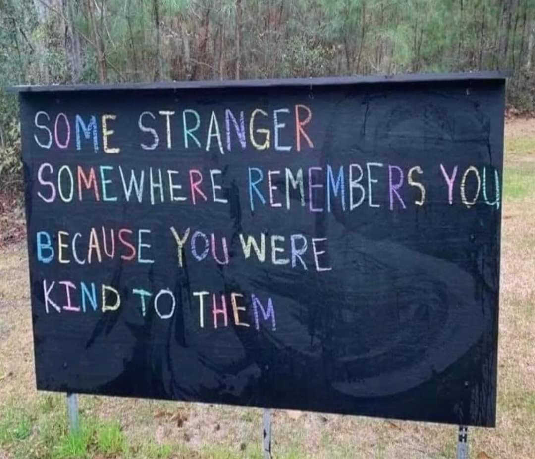 HelpATeacher's tweet photo. Kindness counts! 🧡 
📷 Unknown https://t.co/yxXbMVHDVF