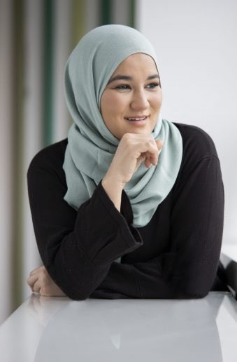 8 maart internationale vrouwendag en je bent dan van harte uitgenodigd voor een lezing van Houda Loukili!

Aanmelden is gratis en kan hier; c.spotler.com/ct/m12/k1/d8uQ…