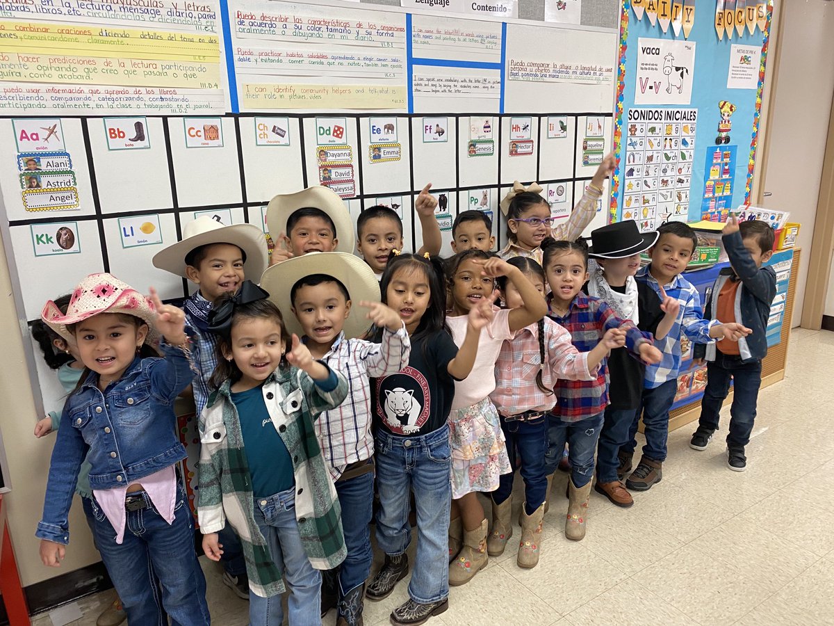 Mrs. Ramirez tweet media